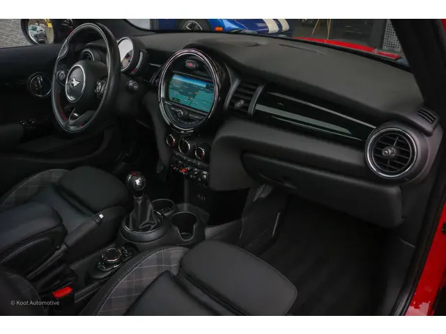 MINI Cooper Mini 1.5 JCW 2017 Benzine 31