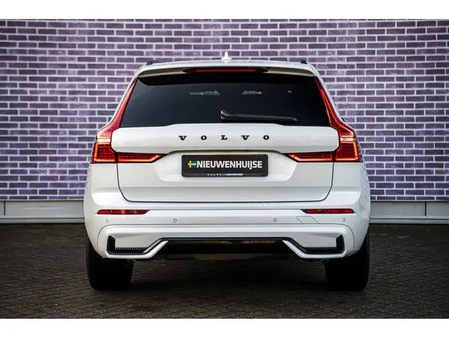 Volvo XC60 B5 Ultimate Dark 2023 Benzine 11