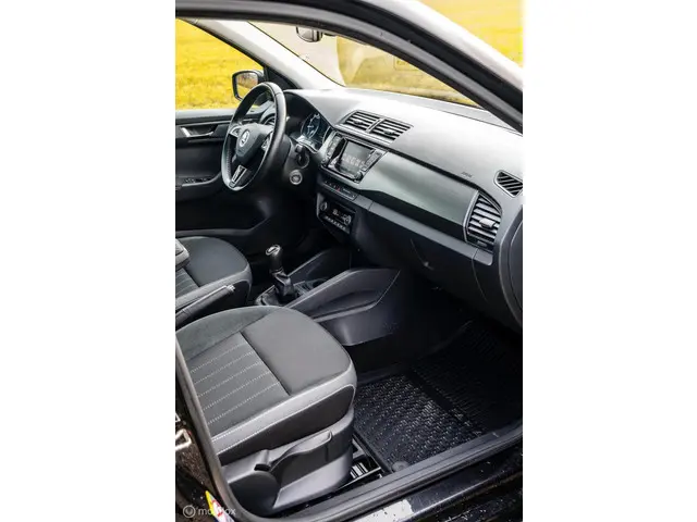 Škoda Fabia Combi 1.0 TSI Style, Volle auto, 2019 Benzine 17