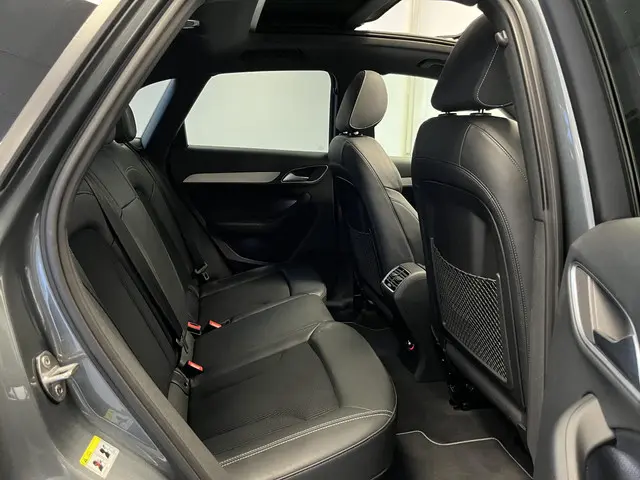 Audi Q3 1.4 TFSI CoD S-line 2018 Benzine 16