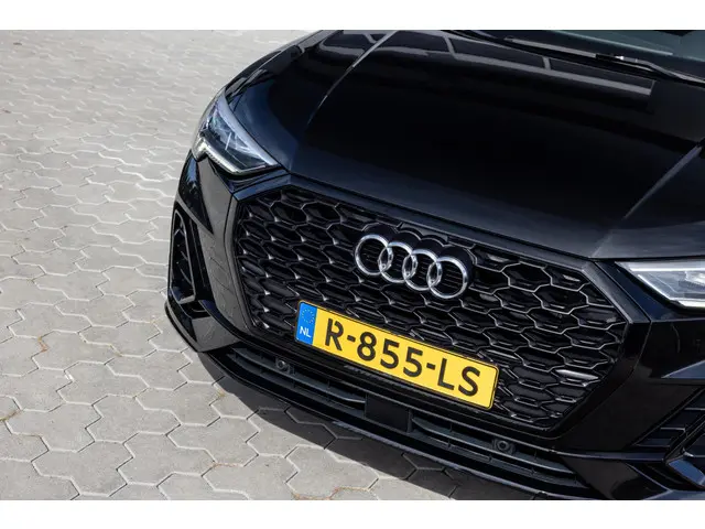 Audi Q3 Sportback 35 TFSI S Edition 2021 Benzine 17