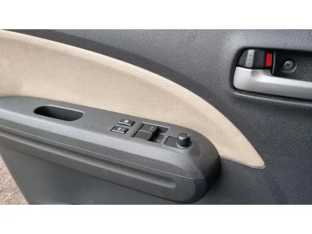 Suzuki Splash 1.2 Comfort vol leer 2013 Benzine 20