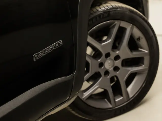 Jeep Renegade 1.3T-e Freedom Sport 2020 Benzine 16