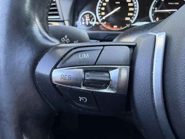 BMW 5 Serie 518d Executive 2014 Diesel 12