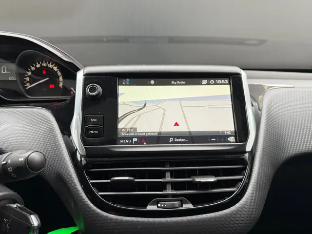 Peugeot 2008 1.2 PureTech Blue Lion 2017 Benzine 44