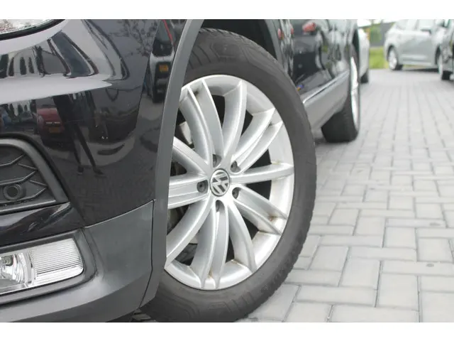Volkswagen Tiguan 1.4 TSI ACT Highline 2017 Benzine 27
