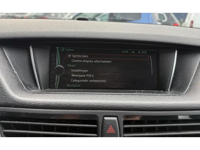 BMW X1 sDrive20i Executive 2015 Benzine 17