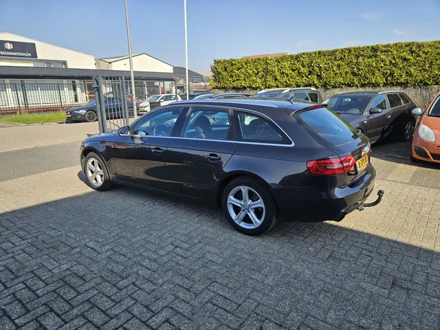 Audi A4 Avant 1.8 TFSI Advance 2015 Benzine 8