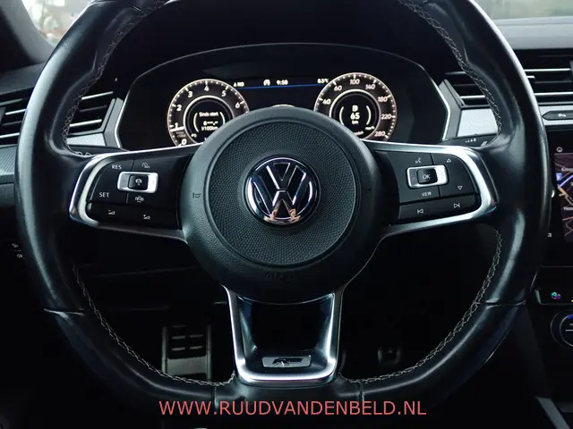 Volkswagen Arteon 2.0TSI R-LINE 2019 Benzine 22