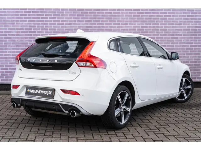 Volvo V40 1.5 T3 Polar+ Sport 2020 Benzine 10