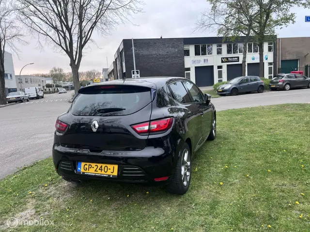 Renault Clio 0.9 TCe Authentique 2015 Benzine 7