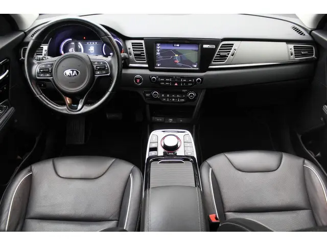 Kia e-Niro ExecutiveLine 64 kWh 2019 Elektrisch 4