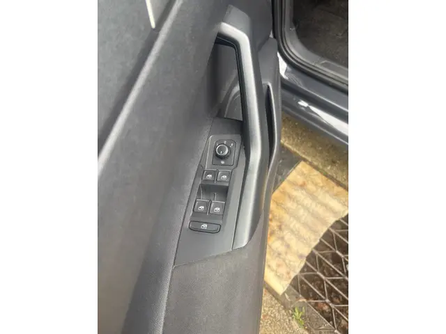 Volkswagen Polo 1.0 TSI Comfortline 2018 Benzine 17