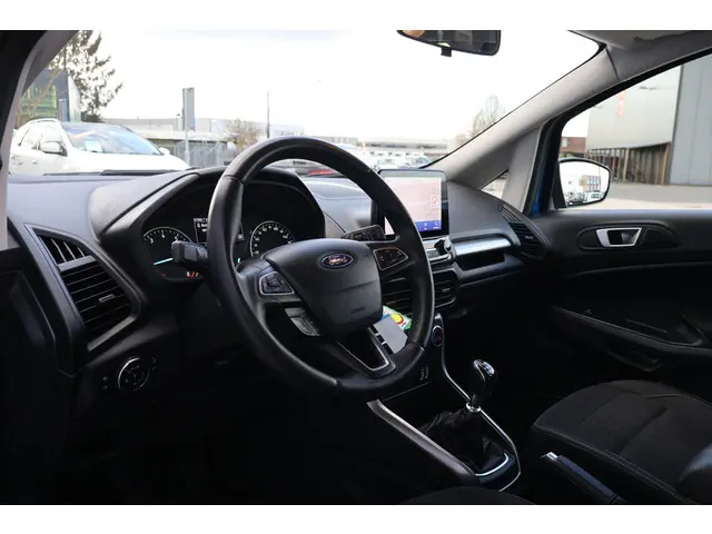 Ford EcoSport 3