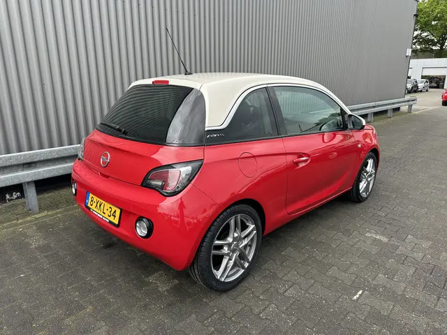 Opel ADAM 1.2 Jam 2013 Benzine 2