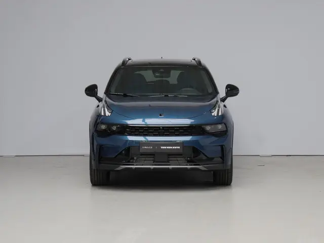 Lynk & Co 01 1.5 2025 Hybride Benzine 16