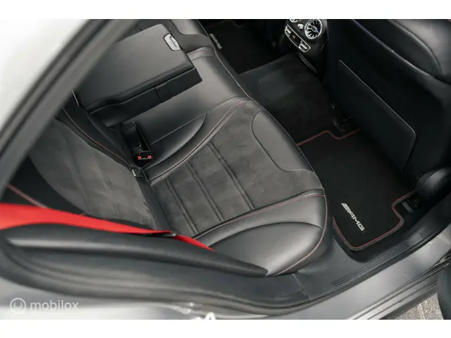 Mercedes-Benz C-Klasse 43 AMG 4MATIC 2015 Benzine 32