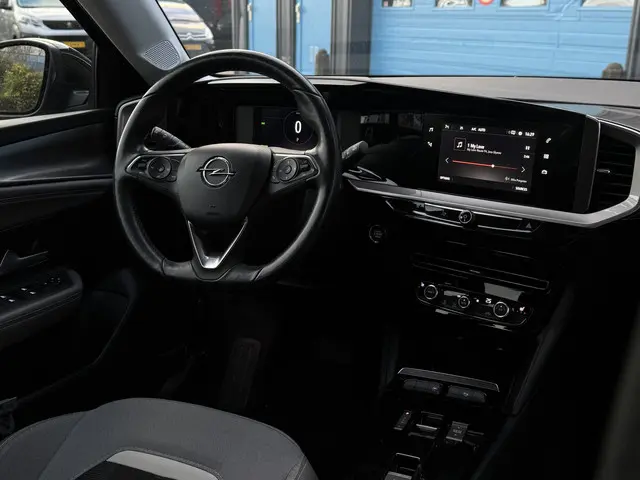 Opel Mokka-e Elegance 50-kWh 11kw bl. 2021 Elektrisch 3
