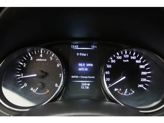 Nissan QASHQAI 1.2 Visia 2014 Benzine 4