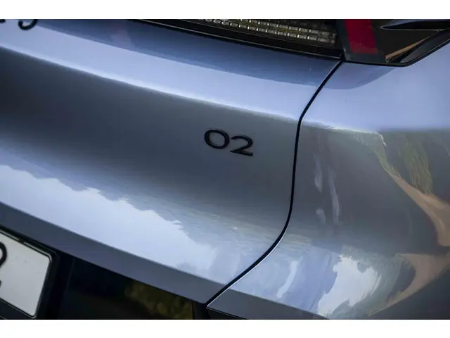 Lynk & Co 02 Core 66 kWh 2026 Elektrisch 11