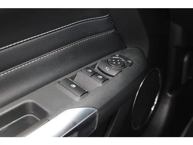 Ford Mustang Convertible 5.0 V8 GT 2022 Benzine 29