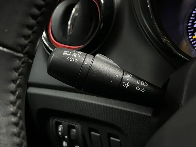 Renault Captur 1.2 TCe Helly Hansen 2015 Benzine 18