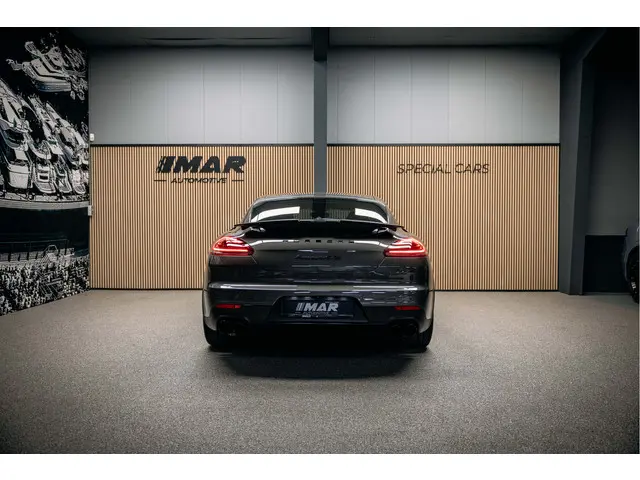 Porsche Panamera 4.8 GTS 2015 Benzine 9