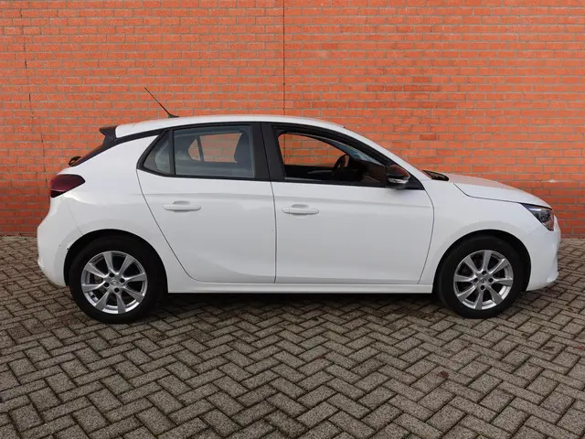 Opel Corsa 1.2 Edition 2022 Benzine 35