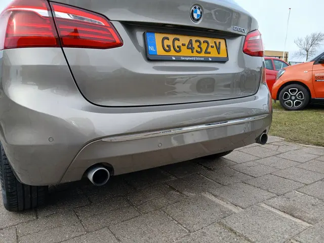 BMW 2 Serie Active Tourer 220i Luxury 2015 Benzine 6