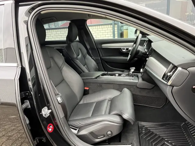 Volvo S90 2.0 T4 Inscription 2018 Benzine 26