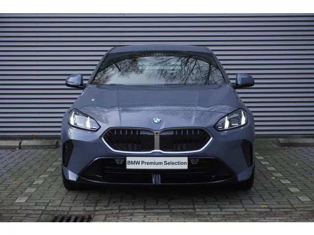 BMW 1 Serie 120 2024 Benzine 3