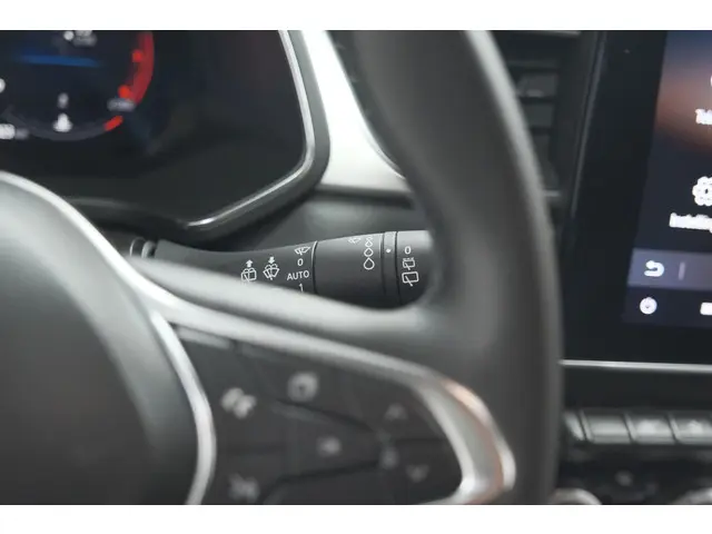 Renault Captur TCe 90 Techno 2024 Benzine 38