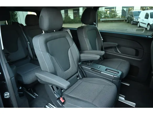 Mercedes-Benz V-Klasse 300d Lang Edition 2024 Diesel 10