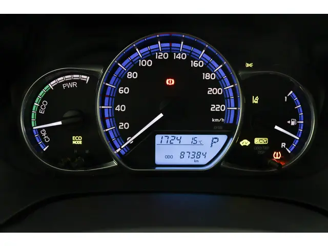 Toyota Yaris 1.5 Hybrid Dynamic 2016 Hybride Benzine 6