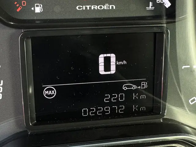 Citroën C3 Aircross 1.2 PureTech Plus 2023 Benzine 17