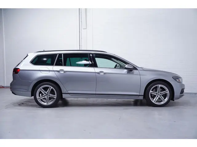 Volkswagen Passat Variant 2.0 TDI Conceptline 2023 Diesel 6