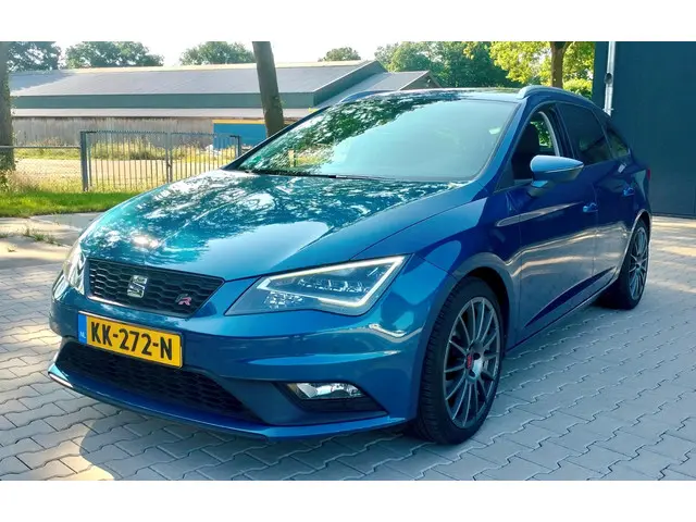 SEAT Leon ST FR Camera PDC Navi 18” 3mnd gar 2016 Benzine 4