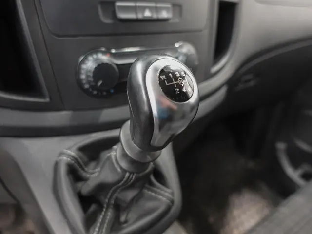 Mercedes-Benz Vito Functional Lang 2020 Diesel 23