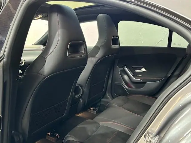 Mercedes-Benz CLA 220 2019 Benzine 25