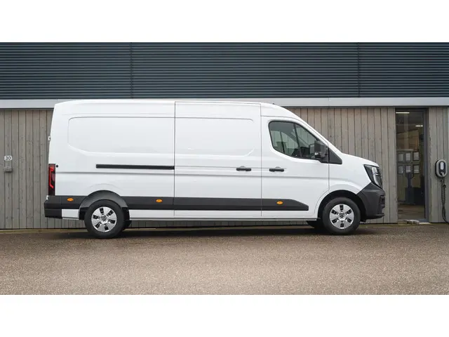 Renault Master T35 2.0 dCi 150 L3H2 Extra 2024 Diesel 19