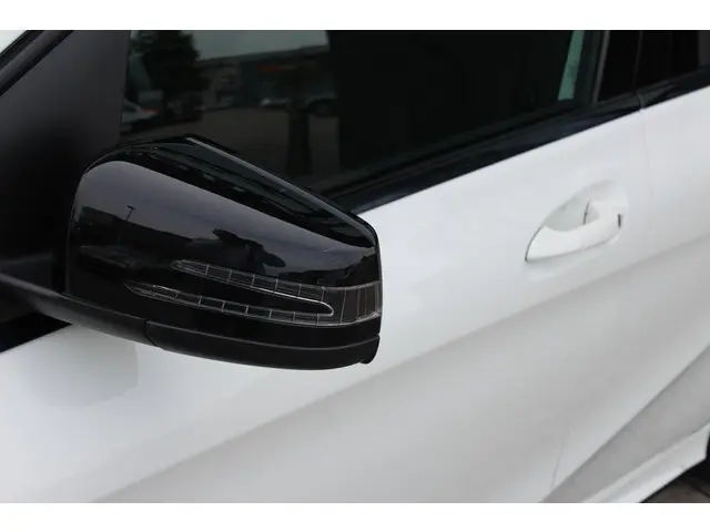 Mercedes-Benz B-Klasse 180 Ambition 2017 Benzine 18