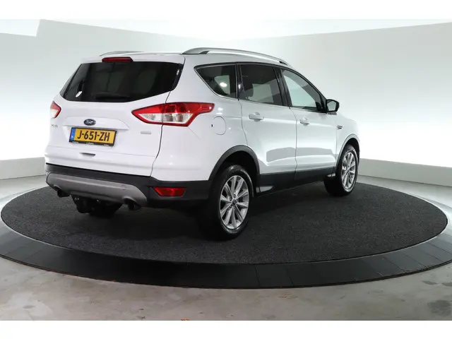 Ford Kuga 1.5 Titanium 2016 Benzine 2