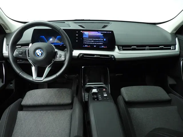 BMW iX1 xDrive30 2023 Elektrisch 10