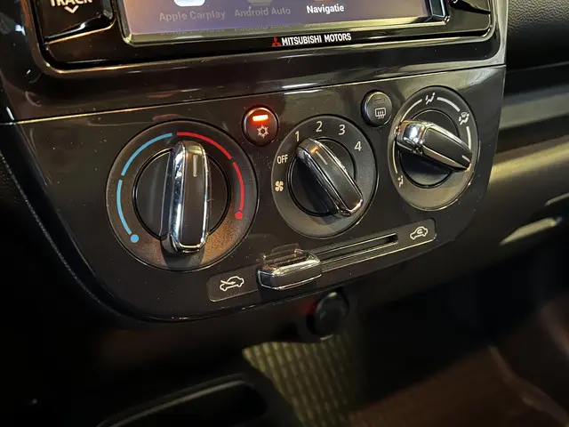 Mitsubishi Space Star 1.2 Invite 2019 Benzine 15