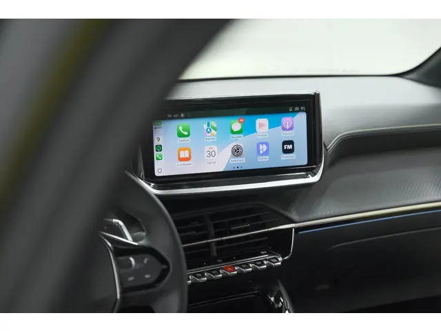 Peugeot 208 Hybrid 136 e-DCS6 GT 2024 Hybride Benzine 56