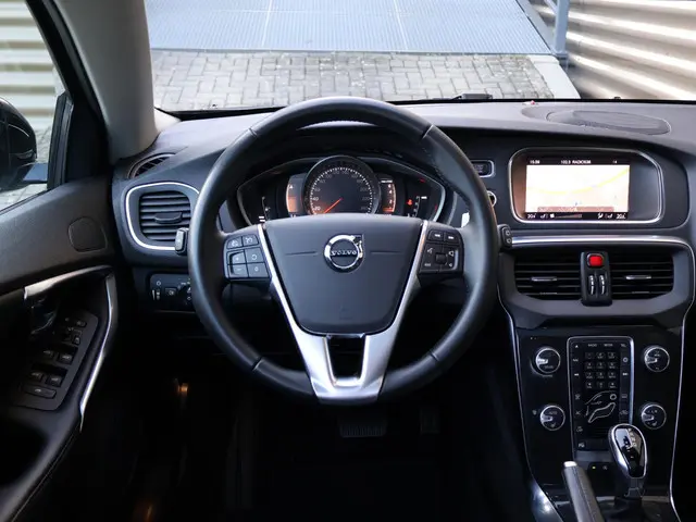 Volvo V40 Cross Country T3 Polar+ Luxury 2019 Benzine 20
