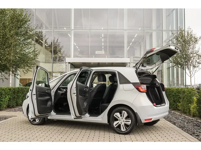Honda Jazz 1.5i e:HEV EXECUTIVE 2021 Hybride Benzine 35