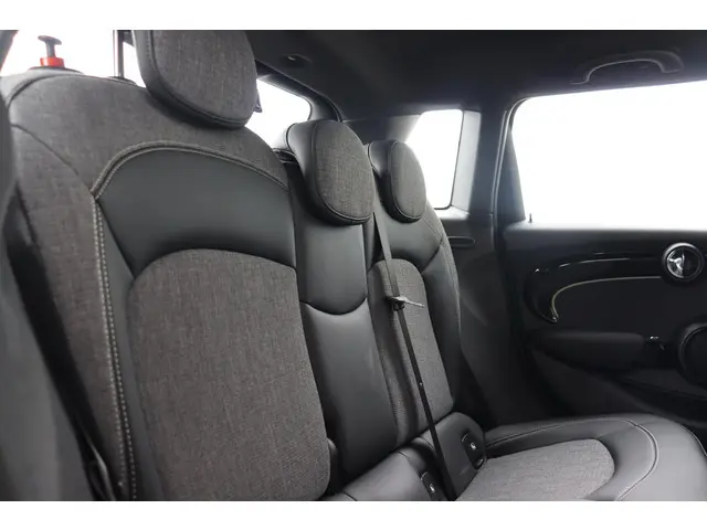MINI Cooper Mini 1.5 Classic 2023 Benzine 11