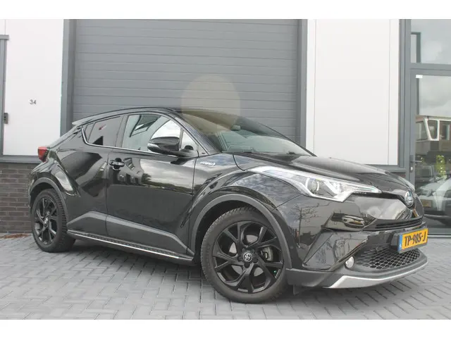 Toyota C-HR 3