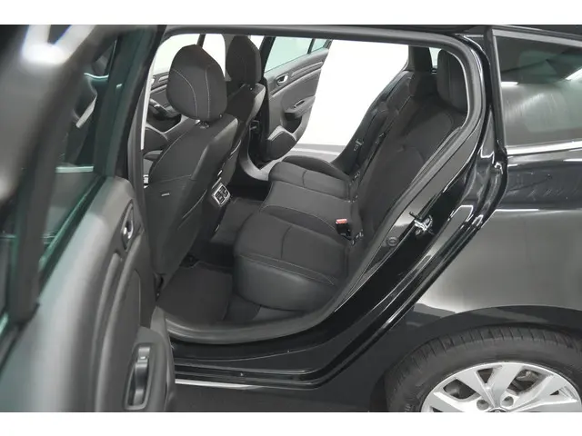 Renault Mégane Estate TCe 110 Limited 2020 Benzine 29